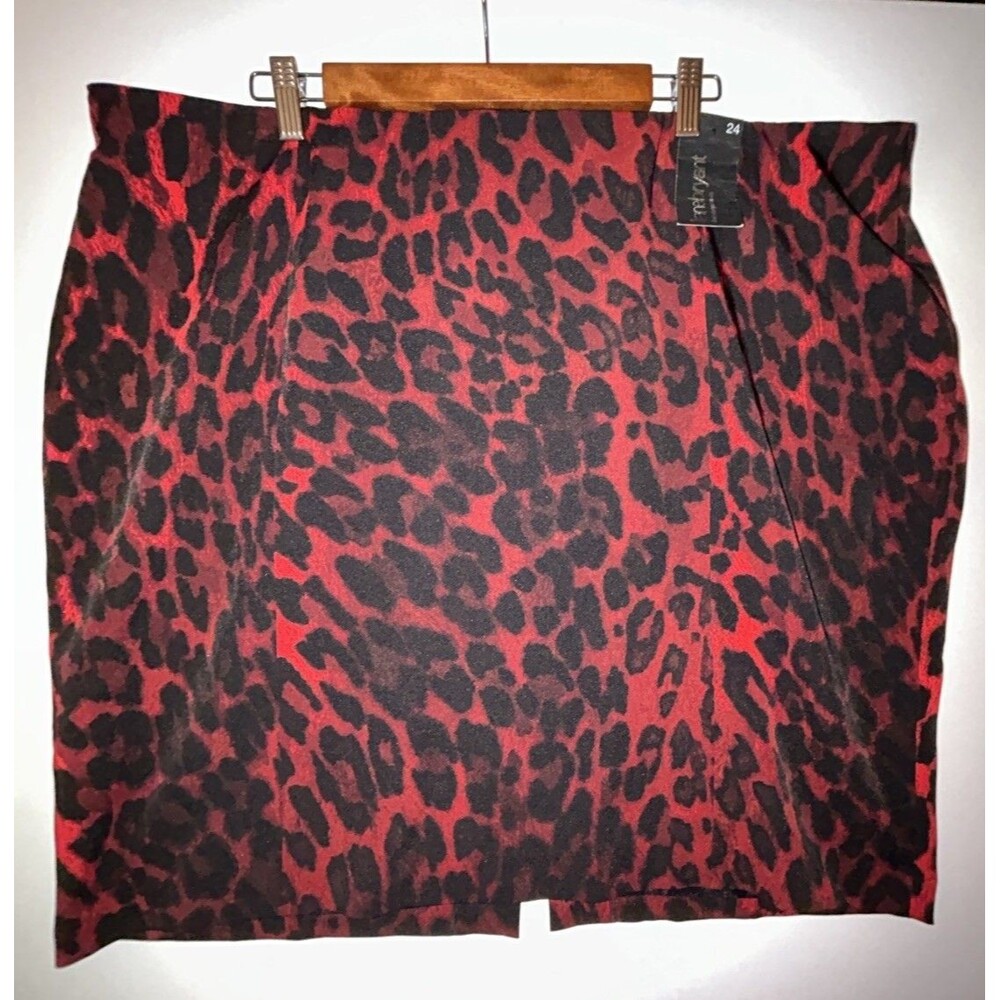 Lane Bryant Animal Print Skirt Plus Size 24 Black Red NEW